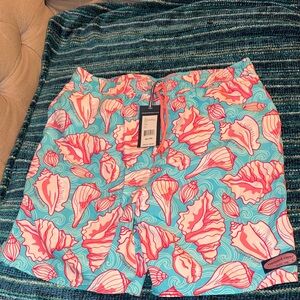 NWT Vineyard Vines Aqua and Pink Shell-Print Swim Trunks YXL